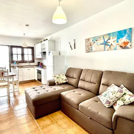 アパート Eslanzarote Turtle House, Super Wifi, Sea Views